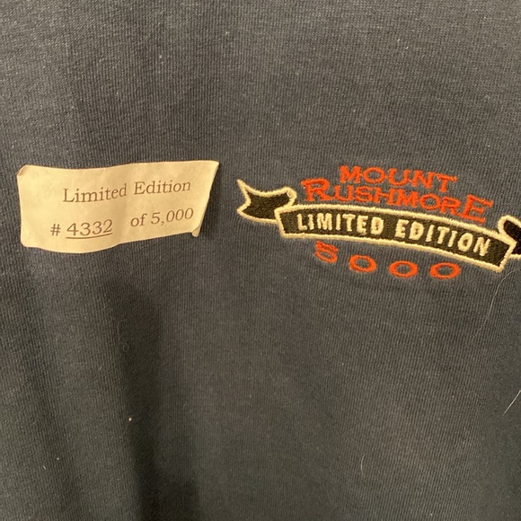 Limited edition Mount Rushmore tshirt - # 4332 out of 5000 shirts - Picture 2 of 4